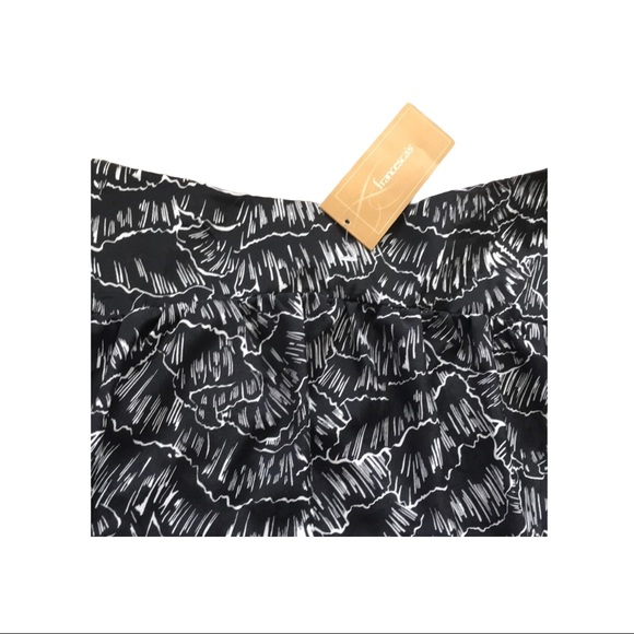 Francesca’s Black and White Aztec Flair Skirt - Picture 2 of 6